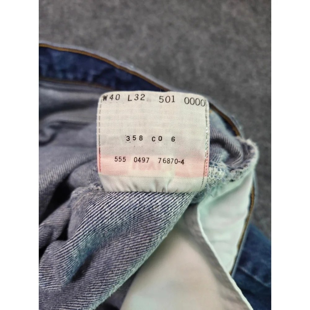 Vintage 90s Levi's 501 Jeans Mens 40x32 Blue Button Fly Denim Made in USA 555